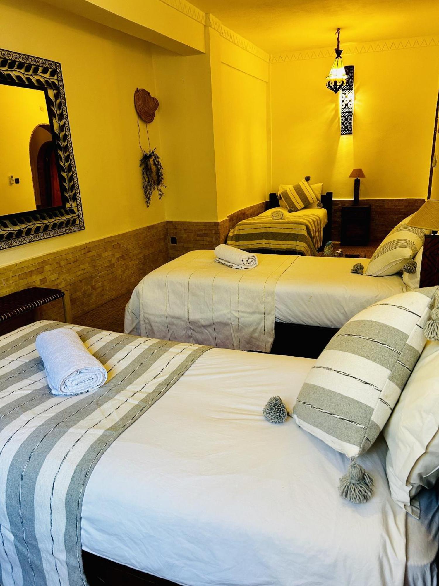 Kasbah Isfoula And Spa Ait Benhaddou Habitación foto